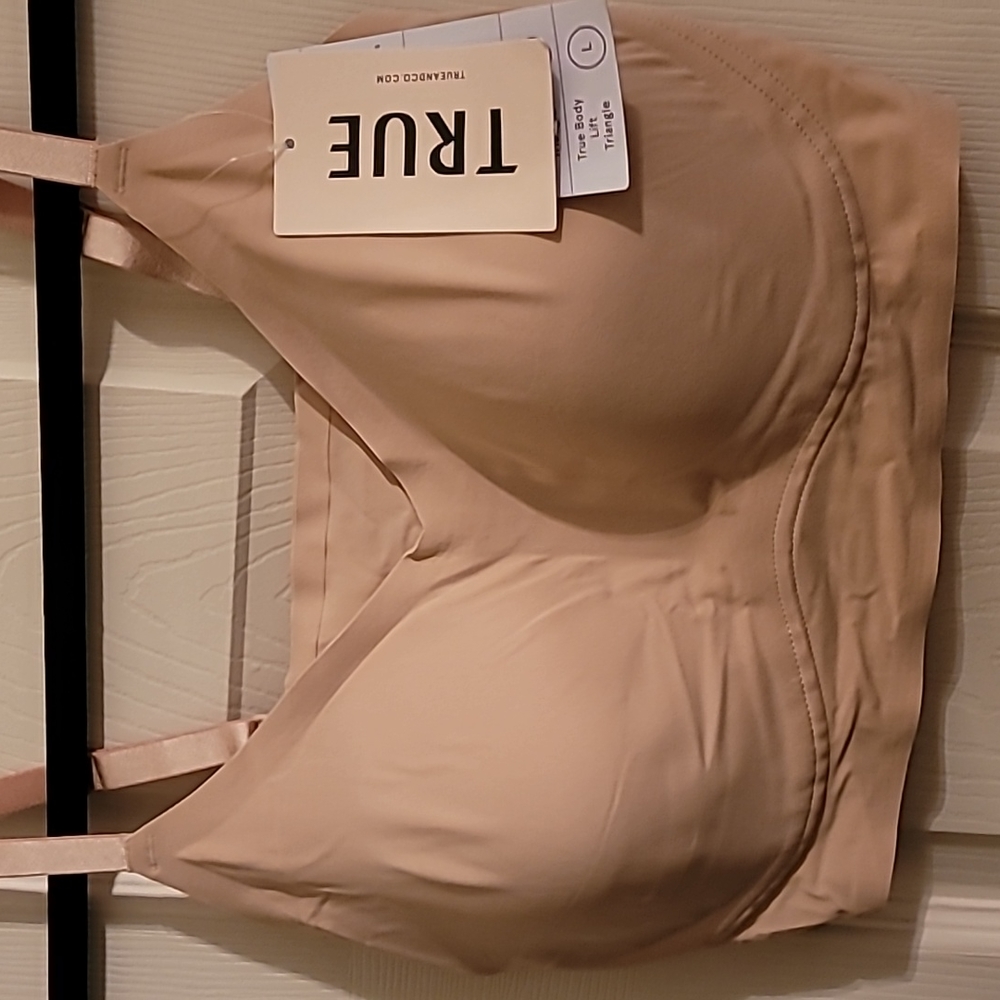 True and Co. body lift bra